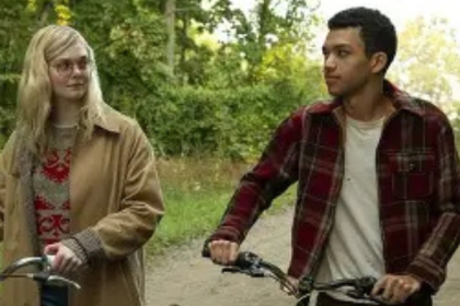 All The Right Places (Netflix Review) 2020